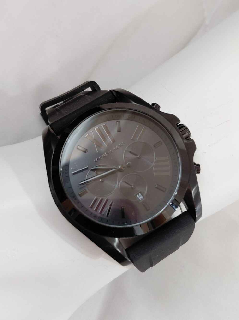 Michael Kors Black Bradshaw Watch - Picture 2 of 8